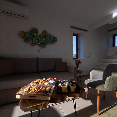 Abeloessa Methonian Hospitality Aparthotel Buitenkant foto