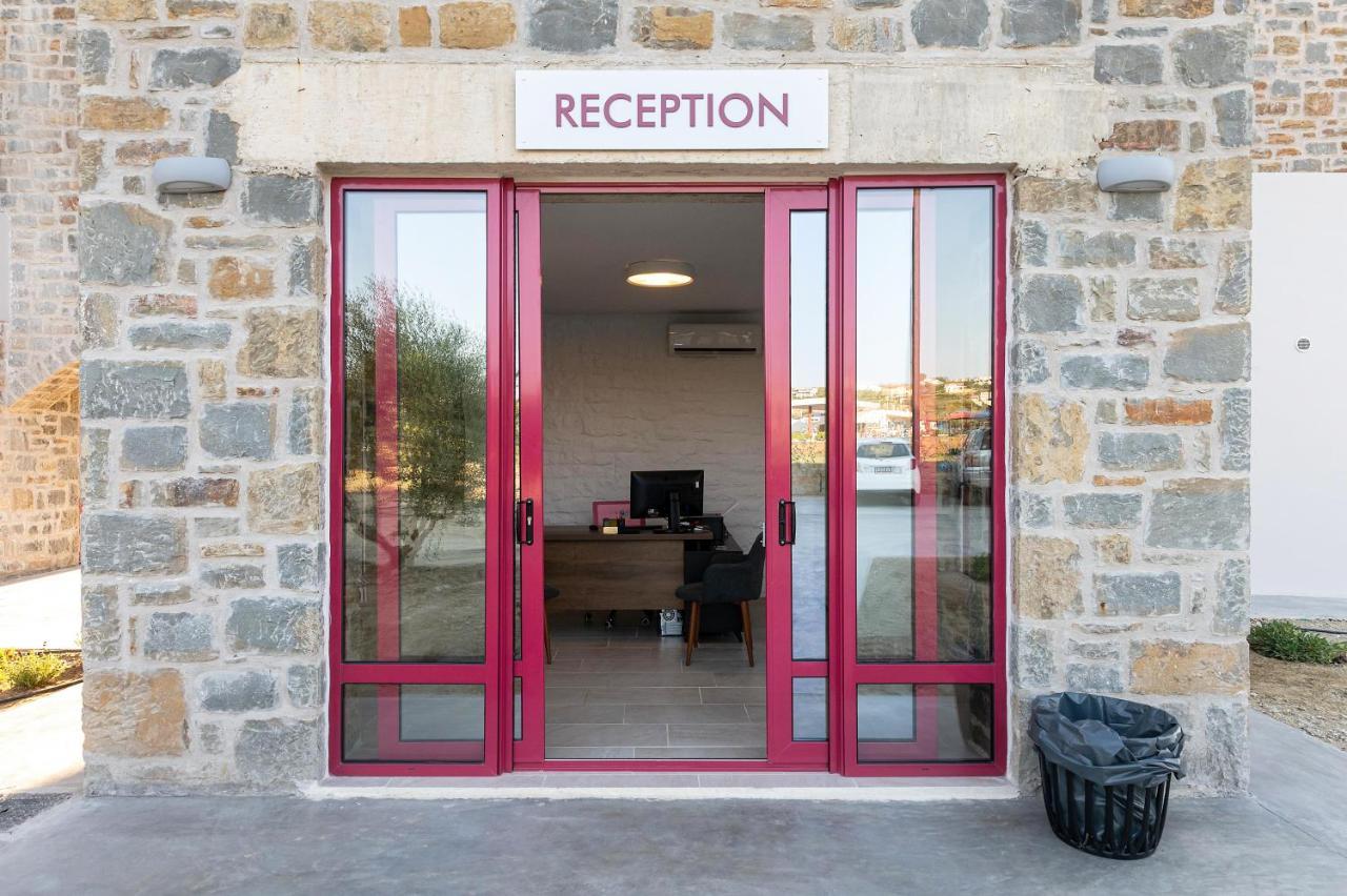 Abeloessa Methonian Hospitality Aparthotel Buitenkant foto