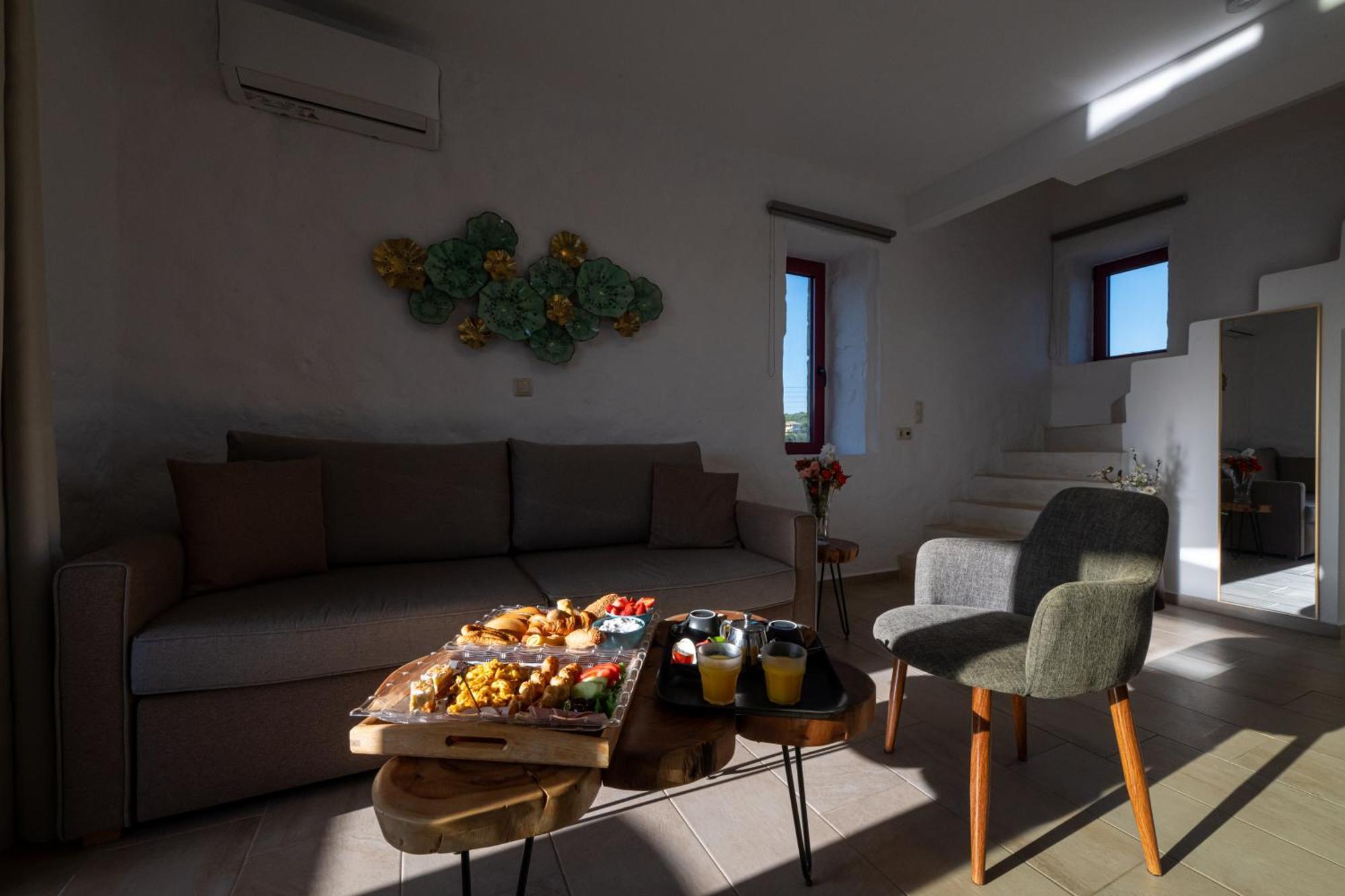 Abeloessa Methonian Hospitality Aparthotel Buitenkant foto