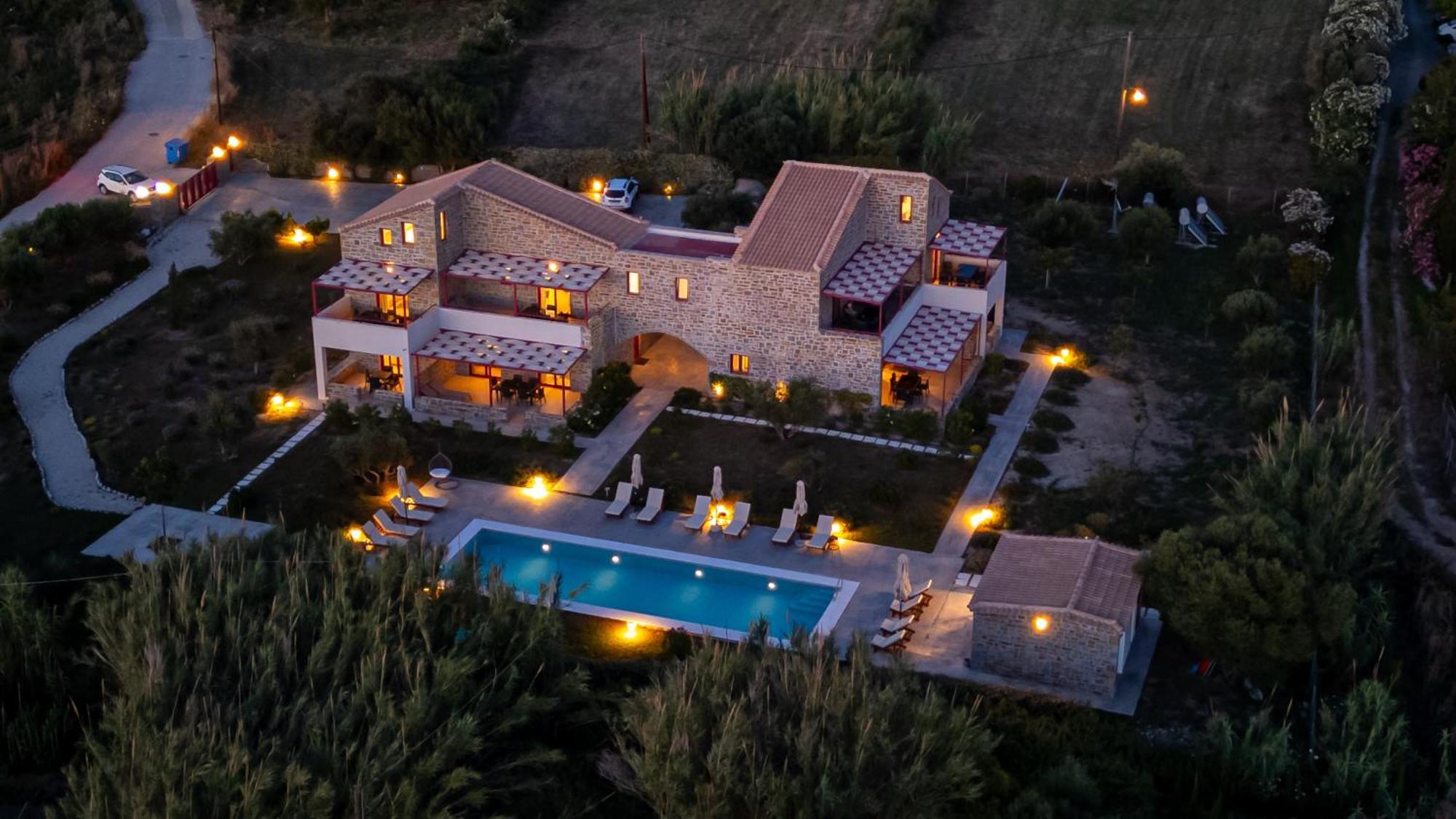 Abeloessa Methonian Hospitality Aparthotel Buitenkant foto