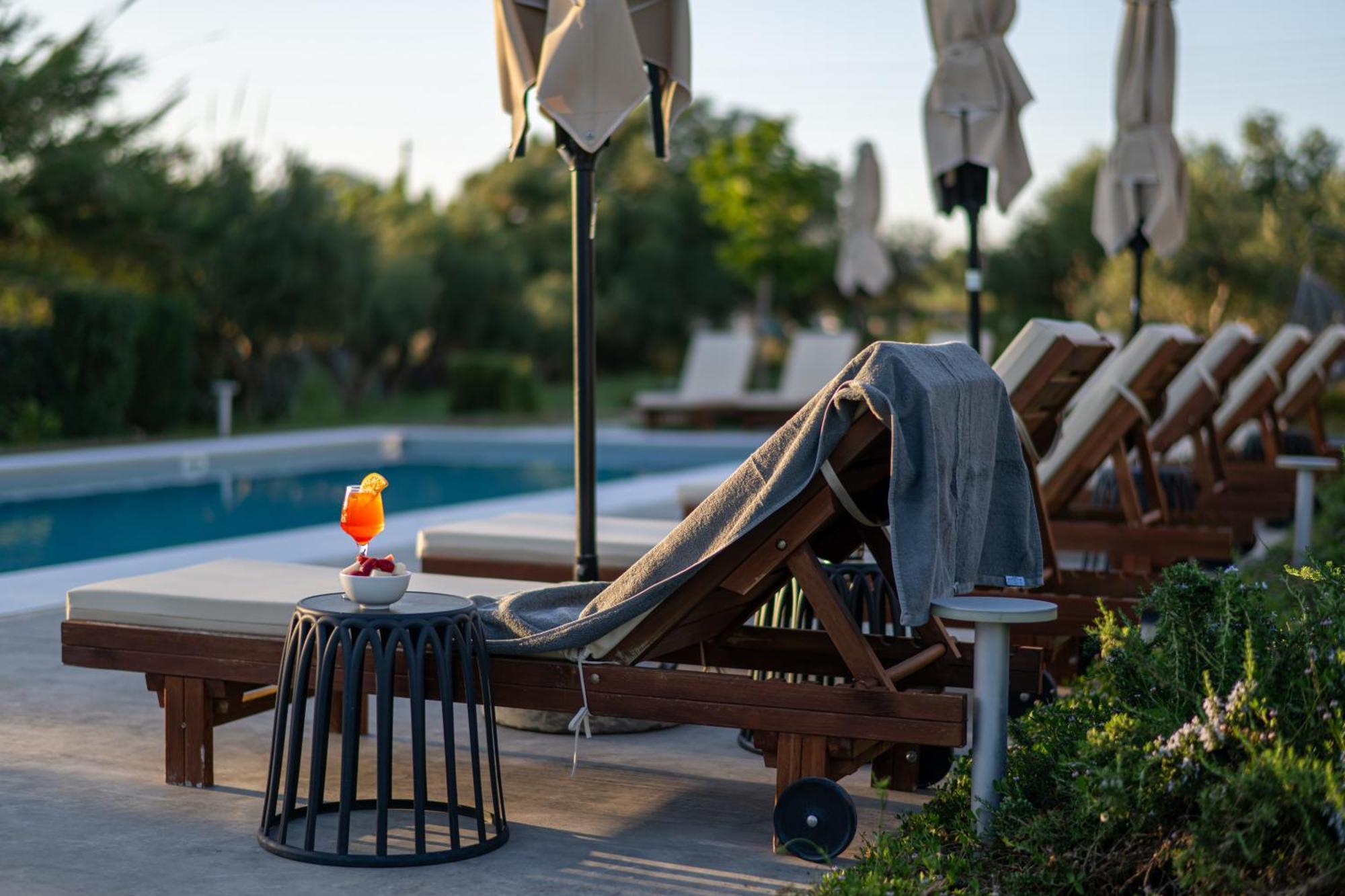 Abeloessa Methonian Hospitality Aparthotel Buitenkant foto